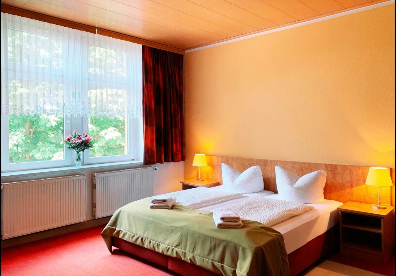 Traditionsgasthaus Goldener Loewe Riesa Restaurant & Pension Zewnętrze zdjęcie