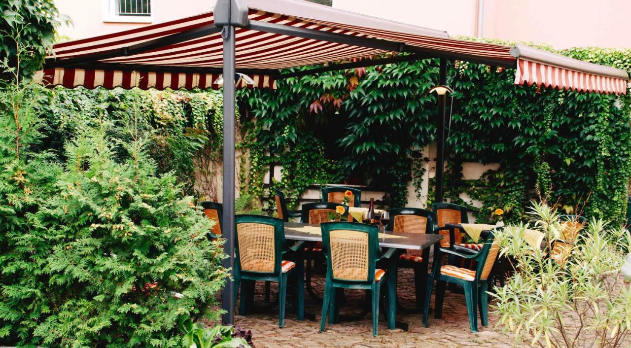 Traditionsgasthaus Goldener Loewe Riesa Restaurant & Pension Zewnętrze zdjęcie